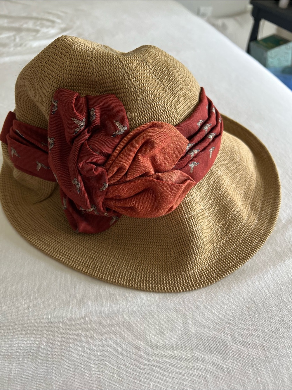 Woven stretch Cloche Hat with Rust/Burgundy Bow